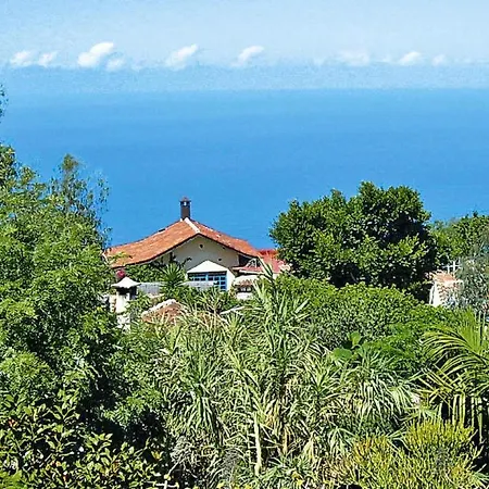 In With A Terrace Holiday home *