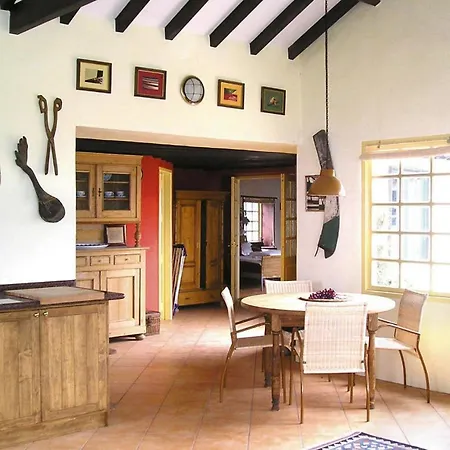 In With A Terrace * El Tanque